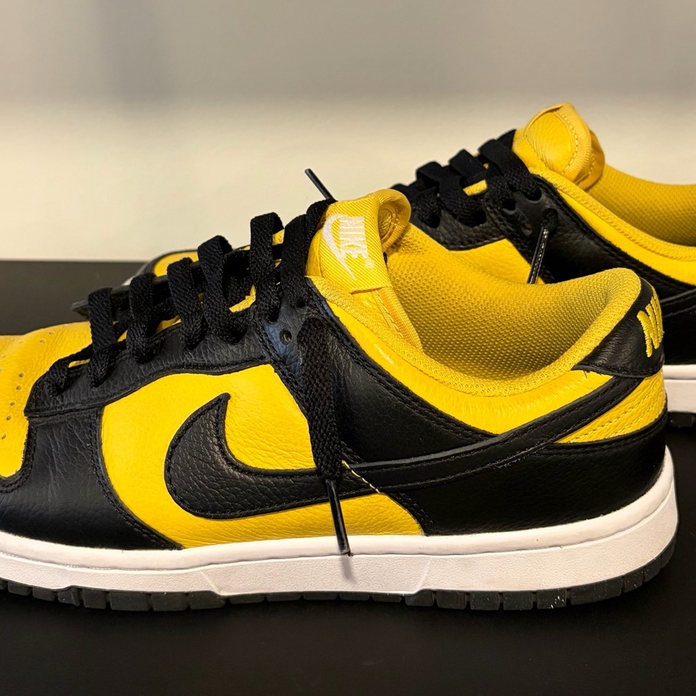 Nike Dunks Sneakers - Picture 4 of 7